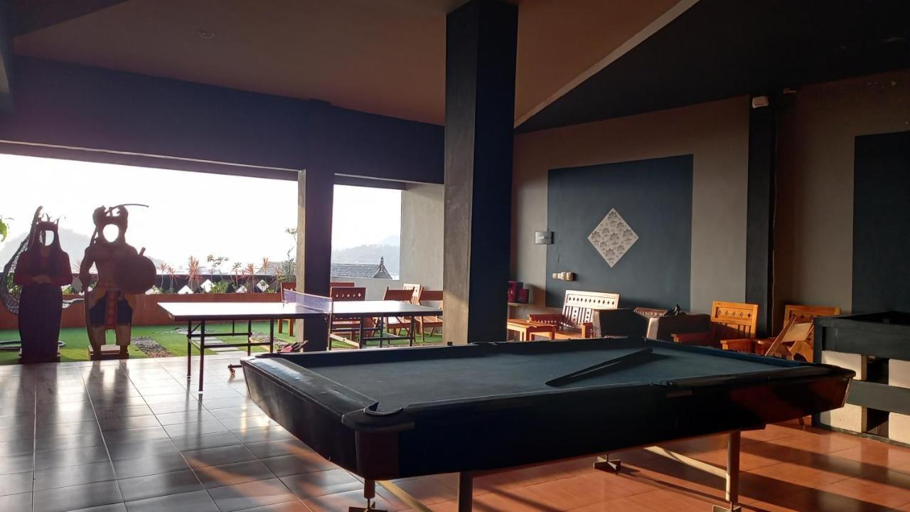 Dc Hotel & Hostel Labuan Bajo Zewnętrze zdjęcie