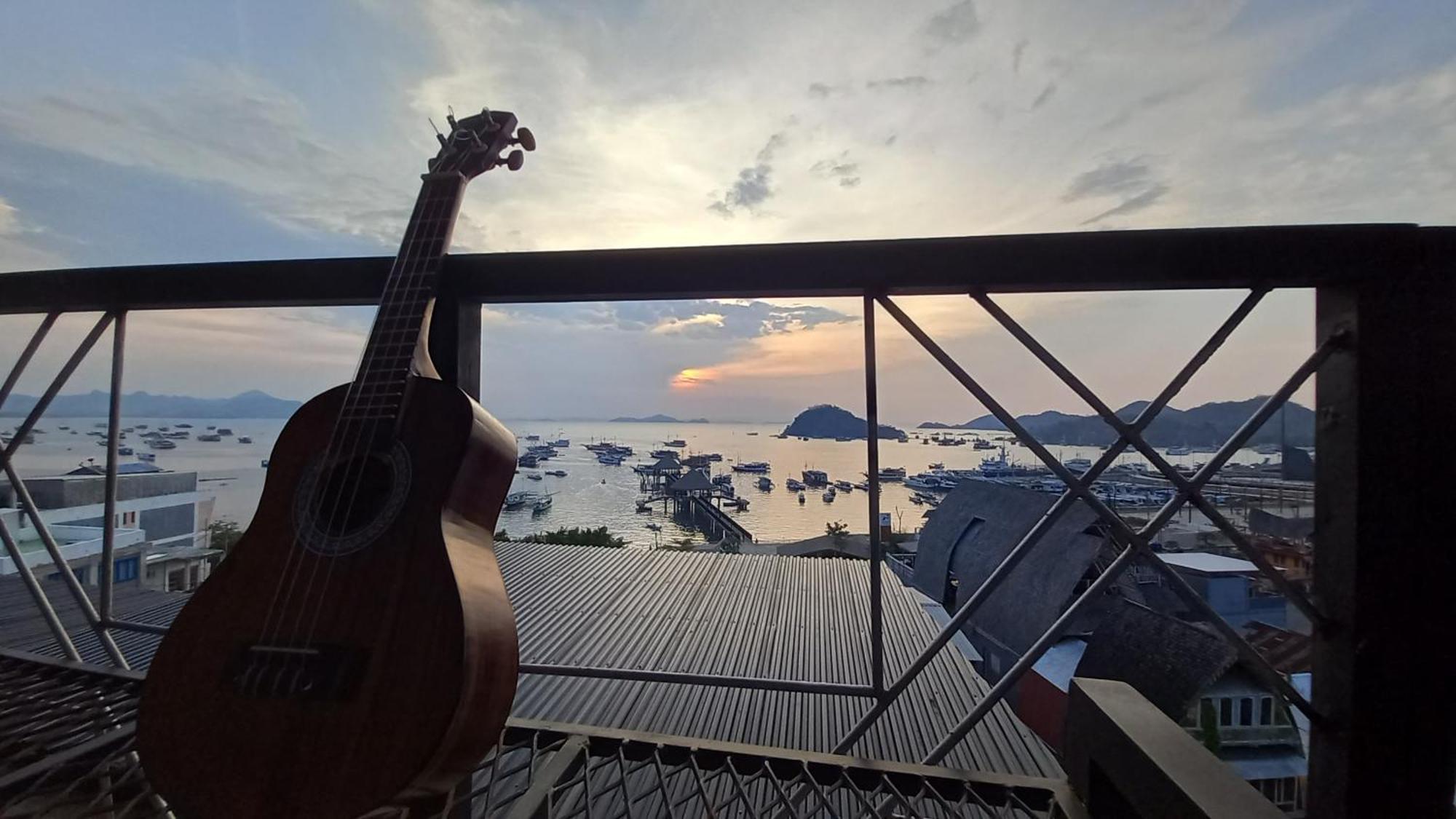 Dc Hotel & Hostel Labuan Bajo Zewnętrze zdjęcie