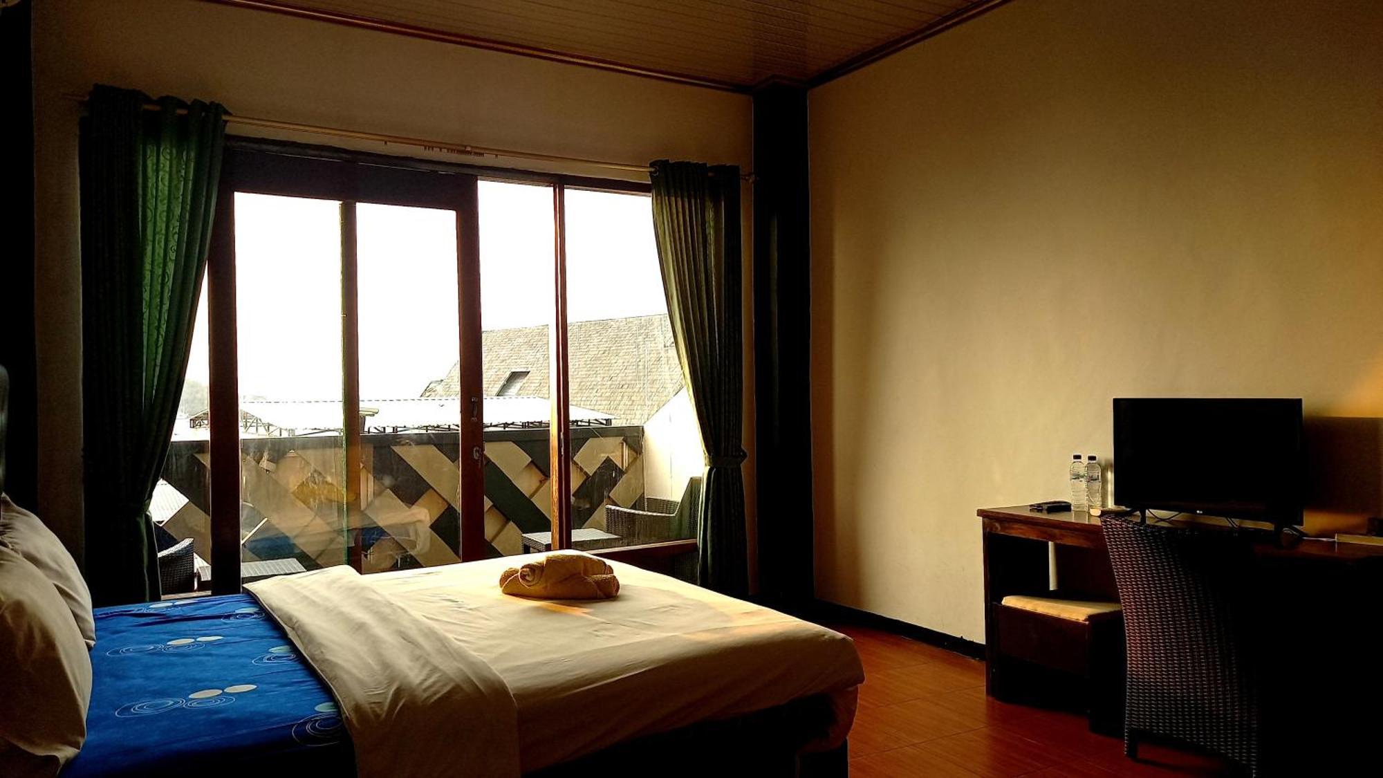 Dc Hotel & Hostel Labuan Bajo Zewnętrze zdjęcie