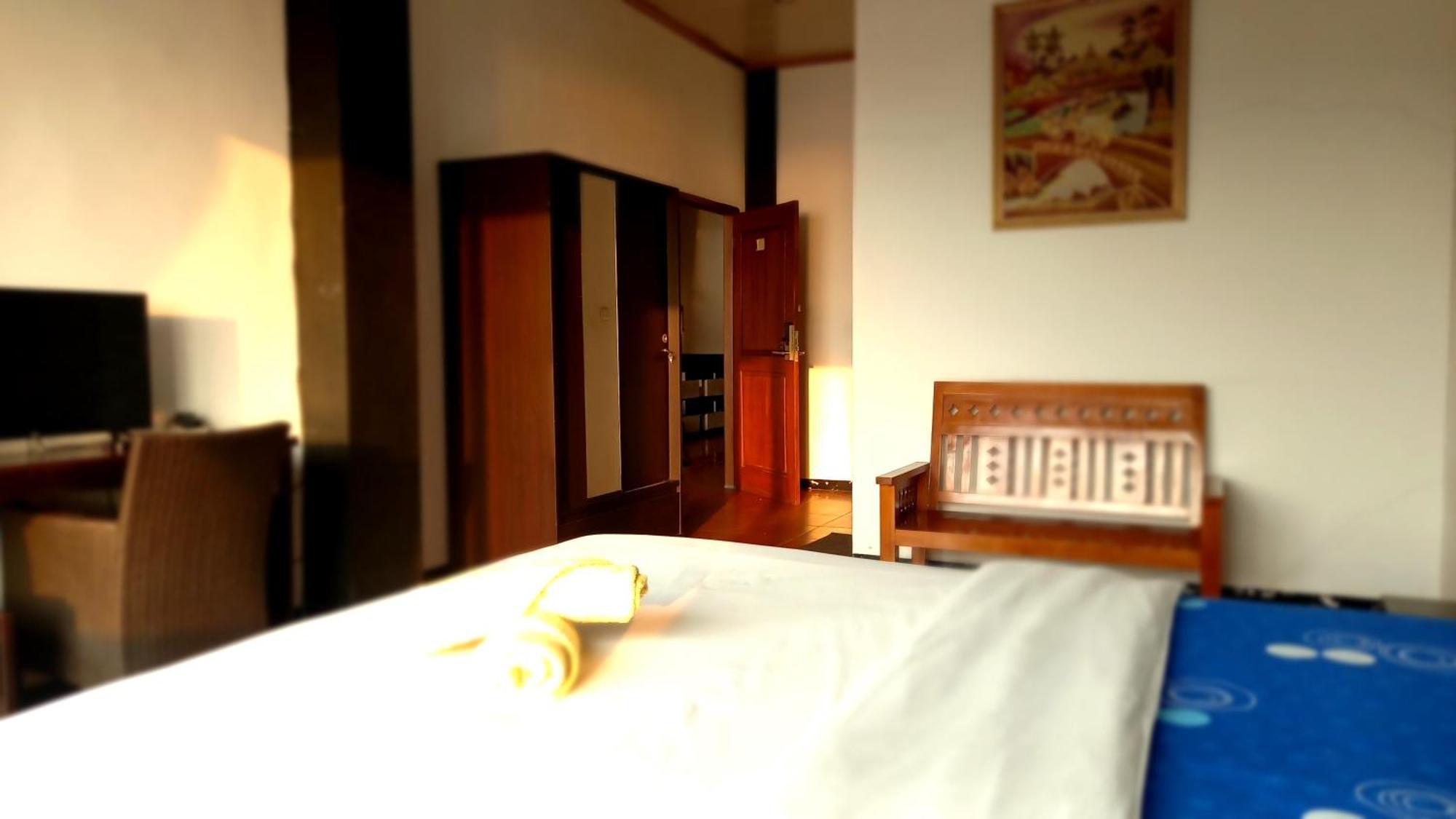 Dc Hotel & Hostel Labuan Bajo Zewnętrze zdjęcie